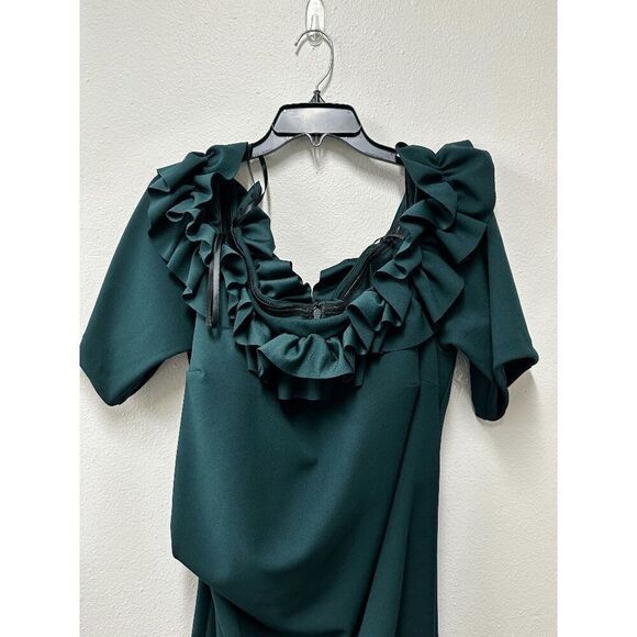 Xscape Women's Plus Size Ruffled Off-The-Shoulder Gown - Pin 20W - Picture 4 of 6